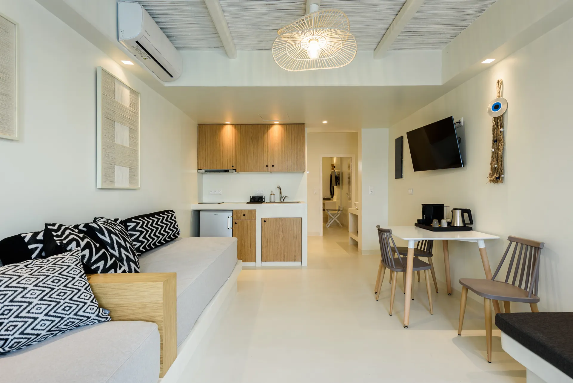 Deluxe Apartment